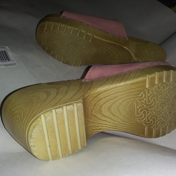 - White mountain sandal - Picture 5 of 6